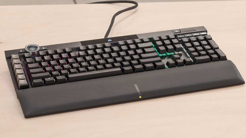 corsair-k100-rgb-design-medium